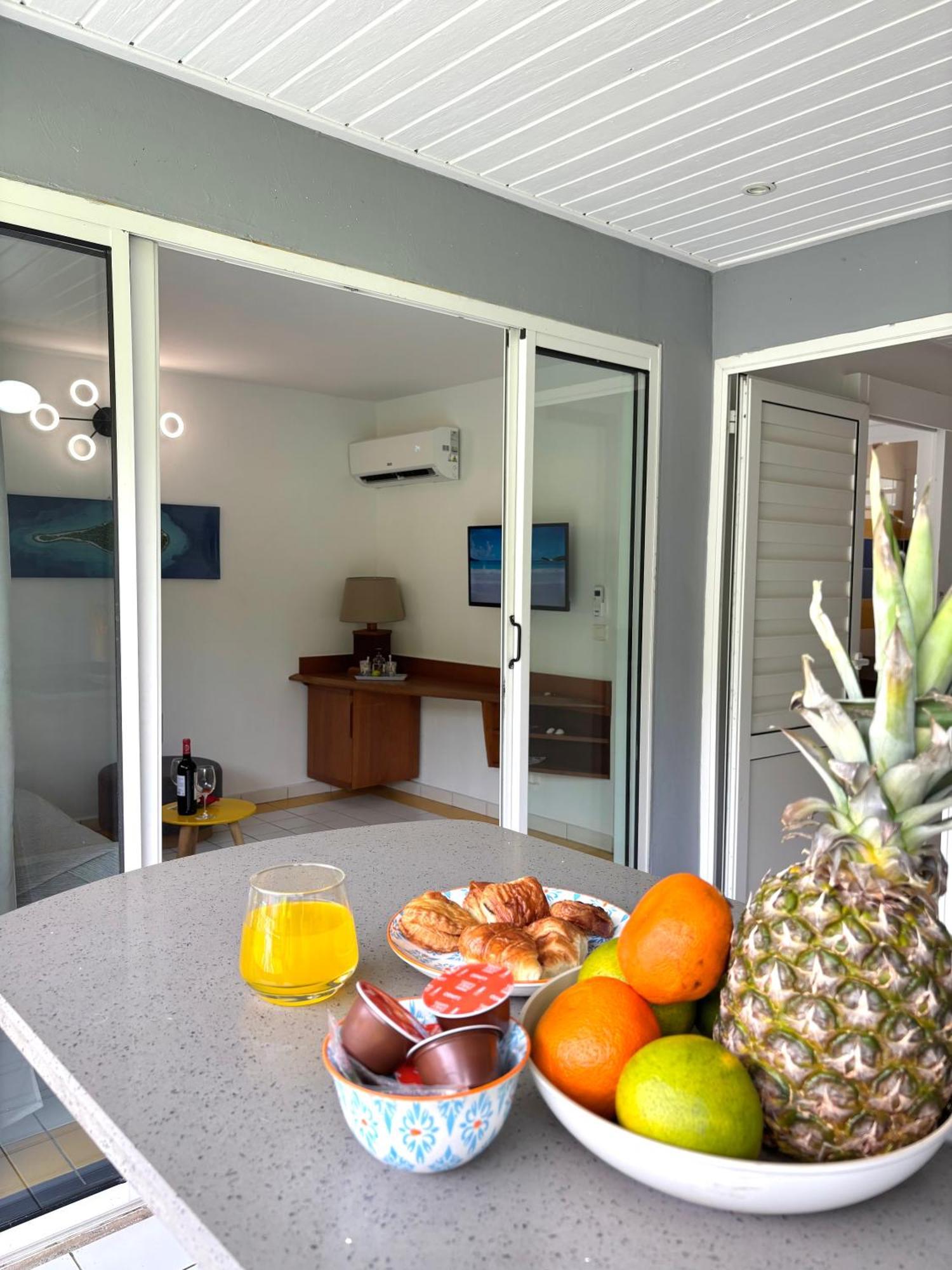 La Ruche De Maia - Blue Dream Beach - Piscine - Jardin - Plage Grand-Bourg  Exterior photo